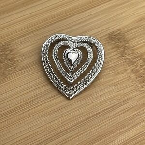 Vintage GERRY'S Silver Tone‎ Brooch Pin - Heart Shaped